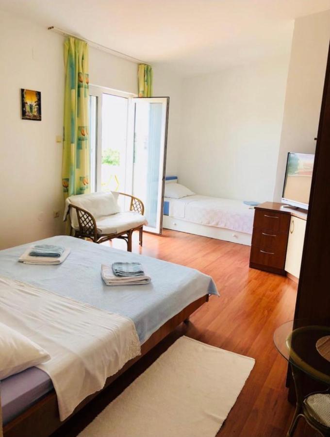 Danijel Apartamento Vir Exterior foto